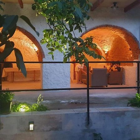 Palantir Panzio Bed & Breakfast Miskolc Eksteriør bilde
