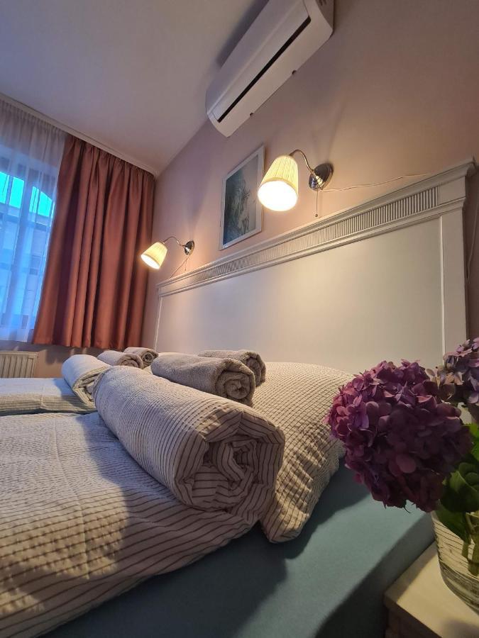 Palantir Panzio Bed & Breakfast Miskolc Rom bilde
