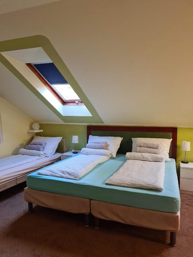 Palantir Panzio Bed & Breakfast Miskolc Eksteriør bilde