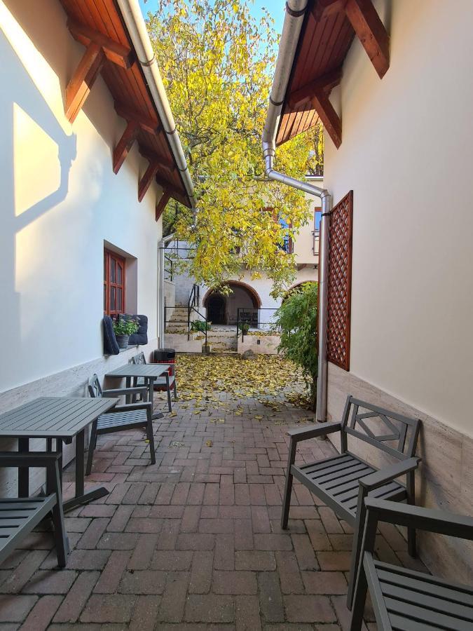 Palantir Panzio Bed & Breakfast Miskolc Eksteriør bilde